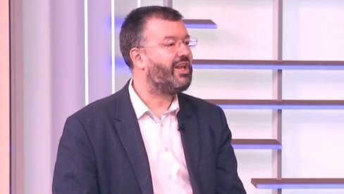 PROFESOR ANTIĆ: Dekan Sinani podržava Dinka Gruhonjića koji širi šovinizam prema srpskom narodu a mene ne! PROFESOR ANTIĆ: Dekan Sinani podržava Dinka Gruhonjića koji širi šovinizam prema srpskom narodu a mene ne!