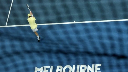 A POSLE FINALA AUSTRALIJAN OPENA: Novak Đoković se obratio Sineru i Zverevu A POSLE FINALA AUSTRALIJAN OPENA: Novak Đoković se obratio Sineru i Zverevu