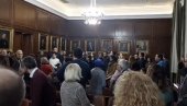 СКАНДАЛ: Опозициони активисти који су упали у Матицу српску финансирани од УСАИД СКАНДАЛ: Опозициони активисти који су упали у Матицу српску финансирани од УСАИД