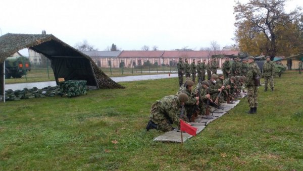 КАСАРНА У ПОЖАРЕВЦУ: У току специјалистичка обука војника децембарске класе КАСАРНА У ПОЖАРЕВЦУ: У току специјалистичка обука војника децембарске класе