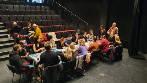 SPREMA SE PROSJAČKA OPERA: Novi naslov na repertoaru Narodnog pozorišta Niš SPREMA SE PROSJAČKA OPERA: Novi naslov na repertoaru Narodnog pozorišta Niš