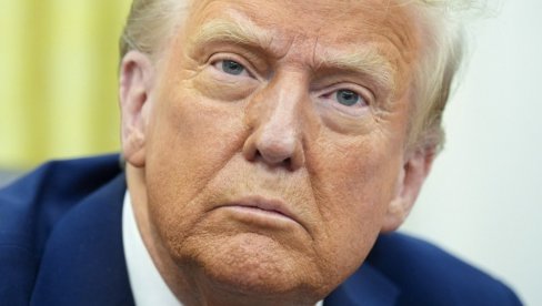 ТРАМП НЕГИРА УМЕШАНОСТ У ОБЈАВЉИВАЊЕ СПОРНЕ ФОТОГРАФИЈЕ: Нисам ја то урадио, немам везе са тим