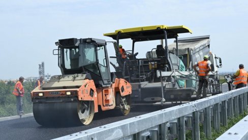 ФАЈНЕНШЕЛ ТАЈМС: Србија за 10 година изградила 5 пута више путева него Велика Британија