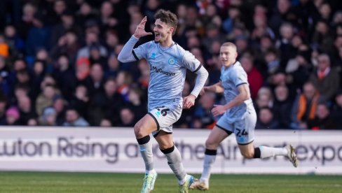 БОРБА ЗА ПЛЕЈ-ОФ СЕ ЗАХУКТАВА: Дерби дуго чека на победу у међусобним сусретима