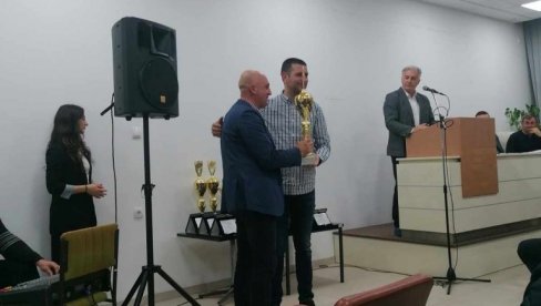 DODELJENA PRIZNANJA SPORTSKIM RADNICIMA: Morava 1918. najuspešniji klub Pomoravlja DODELJENA PRIZNANJA SPORTSKIM RADNICIMA: Morava 1918. najuspešniji klub Pomoravlja