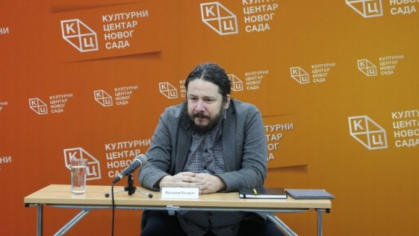 ВРАЋА НАМ СЕ УСМЕНА КУЛТУРА: Подкасти се све више гледају а књиге слушају (ВИДЕО) ВРАЋА НАМ СЕ УСМЕНА КУЛТУРА: Подкасти се све више гледају а књиге слушају (ВИДЕО)