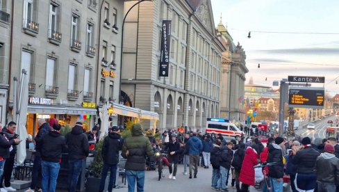 BERN SE FARBA U CRVENO-BELO: Veliki broj delija stigao u Švajcarsku za meč Jang Bojs - Crvena zvezda BERN SE FARBA U CRVENO-BELO: Veliki broj delija stigao u Švajcarsku za meč Jang Bojs - Crvena zvezda