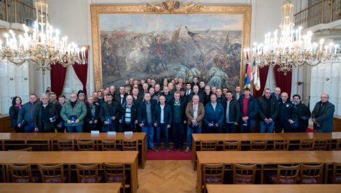 HEROJI - ČUVARI SRBIJE: U Somboru nastavljena dodela boračkih spomenica HEROJI - ČUVARI SRBIJE: U Somboru nastavljena dodela boračkih spomenica