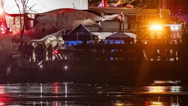 ЛОШЕ ВЕСТИ ДАНАС ИЗ ВАШИНГТОНА Песков потврдио: У авиону који је пао били руски држављани ЛОШЕ ВЕСТИ ДАНАС ИЗ ВАШИНГТОНА Песков потврдио: У авиону који је пао били руски држављани
