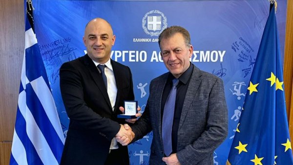 АМБАСАДОР НЕДЕЉКОВИЋ СА ГРЧКИМ МИНИСТРОМ СПОРТА: Размењена мишљења о начинима за додатно јачање сарадње у области спорта АМБАСАДОР НЕДЕЉКОВИЋ СА ГРЧКИМ МИНИСТРОМ СПОРТА: Размењена мишљења о начинима за додатно јачање сарадње у области спорта