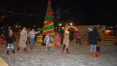 И НА СЛИЧУГАМА ЧУВАЛИ МИР СОВА УТИНА: У Кикинди сумирали биланс рада клизалишта И НА СЛИЧУГАМА ЧУВАЛИ МИР СОВА УТИНА: У Кикинди сумирали биланс рада клизалишта