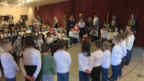 EDUKACIJA DECE U MUZEJU VOŠTANIH FIGURA Mali Jagodinci učili o svetitelju EDUKACIJA DECE U MUZEJU VOŠTANIH FIGURA Mali Jagodinci učili o svetitelju
