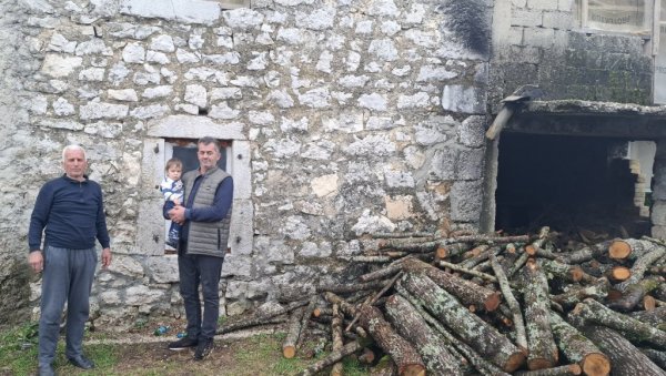 ОДУЗЕЛИ СУ МУ ОРДЕН НАРОДНОГ ХЕРОЈА: Знате ли ко је човек, једини уз Милована Ђиласа, који је лишен овог звања и одликовања? ОДУЗЕЛИ СУ МУ ОРДЕН НАРОДНОГ ХЕРОЈА: Знате ли ко је човек, једини уз Милована Ђиласа, који је лишен овог звања и одликовања?