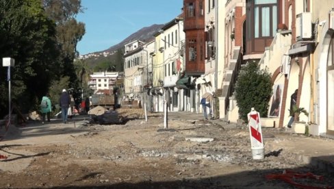 REKONSTRUKCIJA HERCEGNOVSKE NJEGOŠEVE ULICE: Ekolozi nižu probleme - Od organizacije do kvaliteta radova REKONSTRUKCIJA HERCEGNOVSKE NJEGOŠEVE ULICE: Ekolozi nižu probleme - Od organizacije do kvaliteta radova