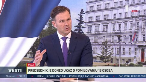 SINIŠA MALI NA PRVA TV Ministar finansija: Deci mesto u školi, država Srbija radi odgovorno svoj posao SINIŠA MALI NA PRVA TV Ministar finansija: Deci mesto u školi, država Srbija radi odgovorno svoj posao