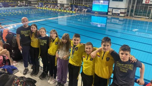 NA PLIVAČKOM MITINGU U KRANJU: Strahinja Rakić iz Proletera osvojio tri medalje NA PLIVAČKOM MITINGU U KRANJU: Strahinja Rakić iz Proletera osvojio tri medalje