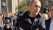 GRAĐANI TREBINJA PODRŽALI PROTEST MILADA JERKOVIĆA KOME JE SIN PRETUČEN: Zahtev za pravdu i bezbednost