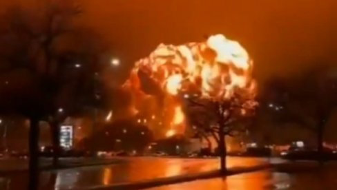 AVION U FILADELFIJI EKSPOLODIRAO U VAZDUHU: Prevozio bolesno dete i još pet putnika - oglasio se Tramp (FOTO/VIDEO) AVION U FILADELFIJI EKSPOLODIRAO U VAZDUHU: Prevozio bolesno dete i još pet putnika - oglasio se Tramp (FOTO/VIDEO)