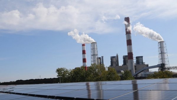 ЗЕЛЕНИ КИЛОВАТИ ИЗ ТЕНТ А: Почиње пробни рад соларне електране ЕПС у највећој термоелектрани на Балкану ЗЕЛЕНИ КИЛОВАТИ ИЗ ТЕНТ А: Почиње пробни рад соларне електране ЕПС у највећој термоелектрани на Балкану