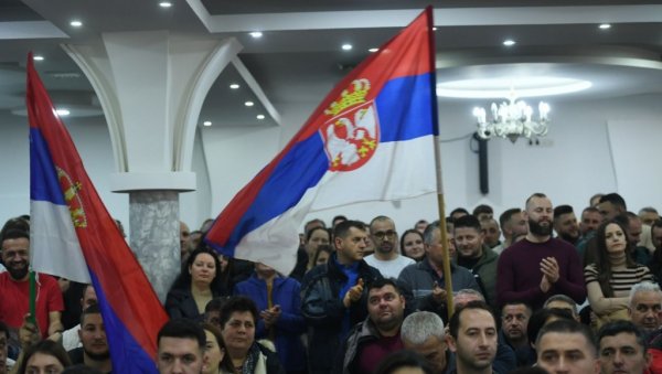 ВЕЛИКИ СКУП СРПСКЕ ЛИСТЕ: Само уједињени можемо до свих десет мандата ВЕЛИКИ СКУП СРПСКЕ ЛИСТЕ: Само уједињени можемо до свих десет мандата