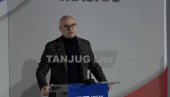VUČEVIĆ U ŽABLJU: Nema prelazne vlade, narod će se pitati za Vojvodinu, za Vojvodinu u Srbiji VUČEVIĆ U ŽABLJU: Nema prelazne vlade, narod će se pitati za Vojvodinu, za Vojvodinu u Srbiji