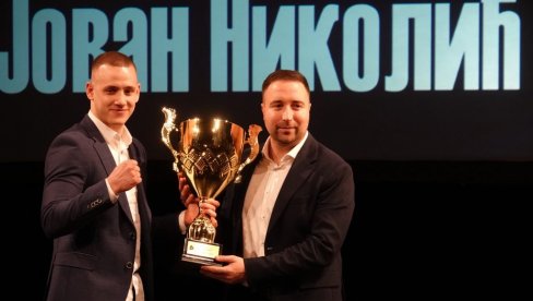 GRAN PRI ZA JOVANA NIKOLIĆA: Nagrađeni najbolji somborski sportisti GRAN PRI ZA JOVANA NIKOLIĆA: Nagrađeni najbolji somborski sportisti