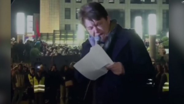 БЛАМ ОПОЗИЦИОНИХ ГОВОРНИКА: Научили да читају са идиота, са папира им теже иде (ВИДЕО) БЛАМ ОПОЗИЦИОНИХ ГОВОРНИКА: Научили да читају са идиота, са папира им теже иде (ВИДЕО)