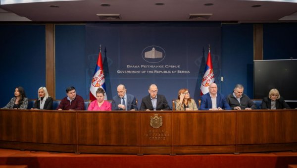 МИНИСТАР ЗДРАВЉА И СИНДИКАТИ: Заједнички за бољи положај здравствених радника МИНИСТАР ЗДРАВЉА И СИНДИКАТИ: Заједнички за бољи положај здравствених радника