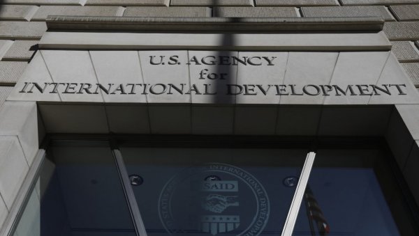 УСАИД ИДЕ НА ПРИНУДНИ ОДМОР: Суд одобрио Трампов план - Оптужбе претеране УСАИД ИДЕ НА ПРИНУДНИ ОДМОР: Суд одобрио Трампов план - Оптужбе претеране