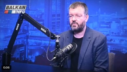 PROFESOR U 13 SEKUNDI POKOPAO STUDENTE: Kažete da ste za Ustav, pa menjajte vlast po Ustavu (VIDEO) PROFESOR U 13 SEKUNDI POKOPAO STUDENTE: Kažete da ste za Ustav, pa menjajte vlast po Ustavu (VIDEO)