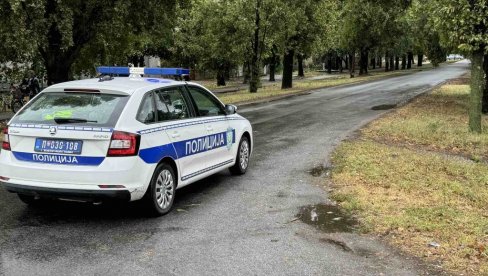 TUČA PROSLE RASPRAVE: U Novom Bečeju uhapšen muškarac, određen mu pritvor do 30 dana TUČA PROSLE RASPRAVE: U Novom Bečeju uhapšen muškarac, određen mu pritvor do 30 dana