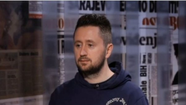 ЗНАТЕ ЛИ КО ЈЕ АДИ СЕЛМАН ИЗ САРАЈЕВА? Тврди да су Срби геноцидни, а сада организује скупове подршке протестима у Србији (ВИДЕО) ЗНАТЕ ЛИ КО ЈЕ АДИ СЕЛМАН ИЗ САРАЈЕВА? Тврди да су Срби геноцидни, а сада организује скупове подршке протестима у Србији (ВИДЕО)