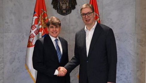 VUČIĆ NA RUČKU SA RODOM BLAGOJEVIĆEM: Jedan od najbližih prijatelja Trampa, svim srcem voli dve zemlje i duboko razume Srbiju (FOTO) VUČIĆ NA RUČKU SA RODOM BLAGOJEVIĆEM: Jedan od najbližih prijatelja Trampa, svim srcem voli dve zemlje i duboko razume Srbiju (FOTO)