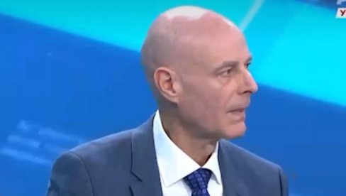 LICEMERJE NA DELU: Profesor ne bi dao studentu da ga operiše, ali bi im dao da vode državu LICEMERJE NA DELU: Profesor ne bi dao studentu da ga operiše, ali bi im dao da vode državu