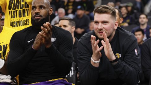 NAVIJAČI U TRANSU: Luka Dončić otkrio kada debituje za Lejkerse NAVIJAČI U TRANSU: Luka Dončić otkrio kada debituje za Lejkerse