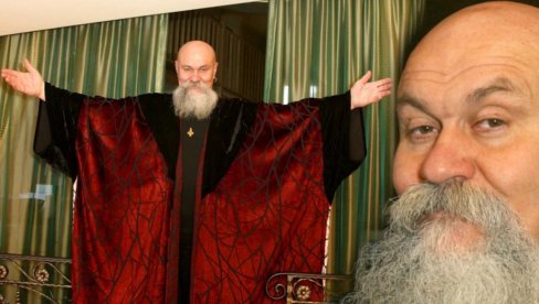 OPA, OPA! Najveći Luisov hit napisao je čuveni glumac - Nagrađivani sam tekstopisac OPA, OPA! Najveći Luisov hit napisao je čuveni glumac - Nagrađivani sam tekstopisac