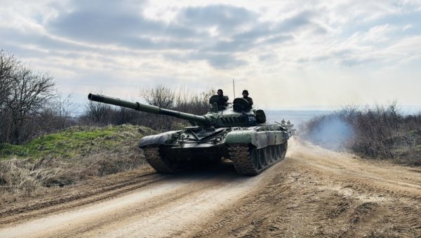 ГВОЗДЕНА КОЊИЦА УИГРАНО И ПРЕЦИЗНО ПОГАЂА СВАКУ МЕТУ: Новости на полигону војске Србије у Нишу где се одвија обука посада тенка М-84 ГВОЗДЕНА КОЊИЦА УИГРАНО И ПРЕЦИЗНО ПОГАЂА СВАКУ МЕТУ: Новости на полигону војске Србије у Нишу где се одвија обука посада тенка М-84