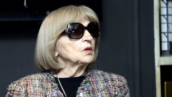 ОГЛАСИЛА СЕ МИРА БАЊАЦ НАКОН СМРТИ СИНА: Њене речи терају сузе на очи ОГЛАСИЛА СЕ МИРА БАЊАЦ НАКОН СМРТИ СИНА: Њене речи терају сузе на очи