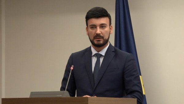 СРБИН САМ, НЕ ПО МЕРИ АНДРИЈЕ МАНДИЋА: Никола Јовановић изабран за председника Општине Будва СРБИН САМ, НЕ ПО МЕРИ АНДРИЈЕ МАНДИЋА: Никола Јовановић изабран за председника Општине Будва