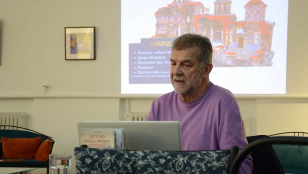 ОДРЖАНА ПРОМОЦИЈА KЊИГЕ ДРАГАНА ЈЕМУОВИЋА: “Света Гора Перивој Пресвете Богородице“ ОДРЖАНА ПРОМОЦИЈА KЊИГЕ ДРАГАНА ЈЕМУОВИЋА: “Света Гора Перивој Пресвете Богородице“