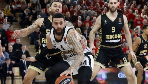 PARTIZAN SE PROBUDIO: Crno-beli se ravnopravno bore za plej-in PARTIZAN SE PROBUDIO: Crno-beli se ravnopravno bore za plej-in