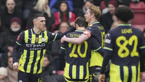 SITI SE JEDVA IZVUKAO PROTIV TREĆELIGAŠA: Građani primili gol sa centra, pa posle preokreta izbacili Lejton Orijent iz FA Kupa (VIDEO) SITI SE JEDVA IZVUKAO PROTIV TREĆELIGAŠA: Građani primili gol sa centra, pa posle preokreta izbacili Lejton Orijent iz FA Kupa (VIDEO)
