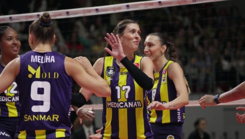 TROFEJ ZA BOJANU DRČU: Odbojkašice Fenerbahčea u finalu Kupa Turske savladale Ezačibaši Tijane Bošković i Jovane Stevanović sa 3:0 TROFEJ ZA BOJANU DRČU: Odbojkašice Fenerbahčea u finalu Kupa Turske savladale Ezačibaši Tijane Bošković i Jovane Stevanović sa 3:0