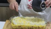MUSAKA SA PILETINOM I PIRINČEM: Malo drugačiji recept, ali jednako ukusan (VIDEO) MUSAKA SA PILETINOM I PIRINČEM: Malo drugačiji recept, ali jednako ukusan (VIDEO)