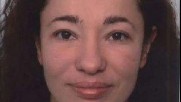 СРПКИЊА МОЗАК ПРЕВАРЕ ВРЕДНЕ ПРЕКО 10 МИЛИОНА ЕВРА: Тврдила да је гатара и да може да скине клетве, у току је потрага за њом СРПКИЊА МОЗАК ПРЕВАРЕ ВРЕДНЕ ПРЕКО 10 МИЛИОНА ЕВРА: Тврдила да је гатара и да може да скине клетве, у току је потрага за њом
