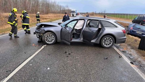 TEŠKO POVREĐENA JEDNA OSOBA, 11 PIJANIH VOZAČA: Kontrola saobraćaja u srednjem Banatu TEŠKO POVREĐENA JEDNA OSOBA, 11 PIJANIH VOZAČA: Kontrola saobraćaja u srednjem Banatu
