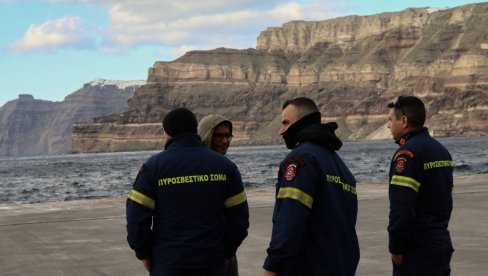 JAK ZEMLJOTRES KOD SANTORINIJA: Do sada registrovano 17.000 potresa JAK ZEMLJOTRES KOD SANTORINIJA: Do sada registrovano 17.000 potresa