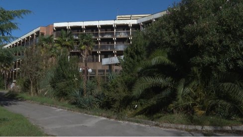 HOTEL IGALO PRODAT ZA NIŽU CENU OD POČETNE: Radnici u šoku, neće biti izmireni svi poverioci HOTEL IGALO PRODAT ZA NIŽU CENU OD POČETNE: Radnici u šoku, neće biti izmireni svi poverioci