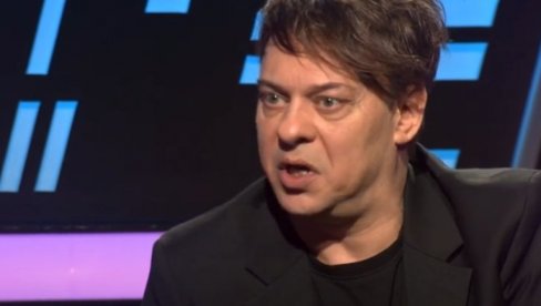 OSUĐENI SILOVATELJ MALOLETNIKA NA PROTESTU: Hoće li se plenumi ograditi od Gorana Jevtića? OSUĐENI SILOVATELJ MALOLETNIKA NA PROTESTU: Hoće li se plenumi ograditi od Gorana Jevtića?