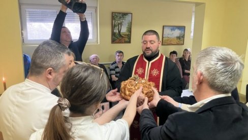 U DOMU ZA STARA LICA OBELEŽENA KRSNA SLAVA: Toplina i zajedništvo U DOMU ZA STARA LICA OBELEŽENA KRSNA SLAVA: Toplina i zajedništvo